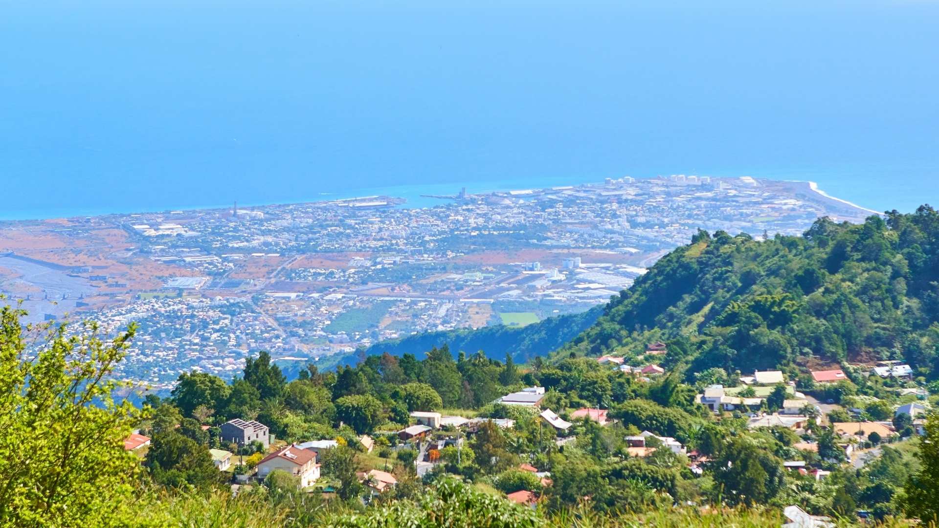 Location de voiture à Le Port à la Réunion