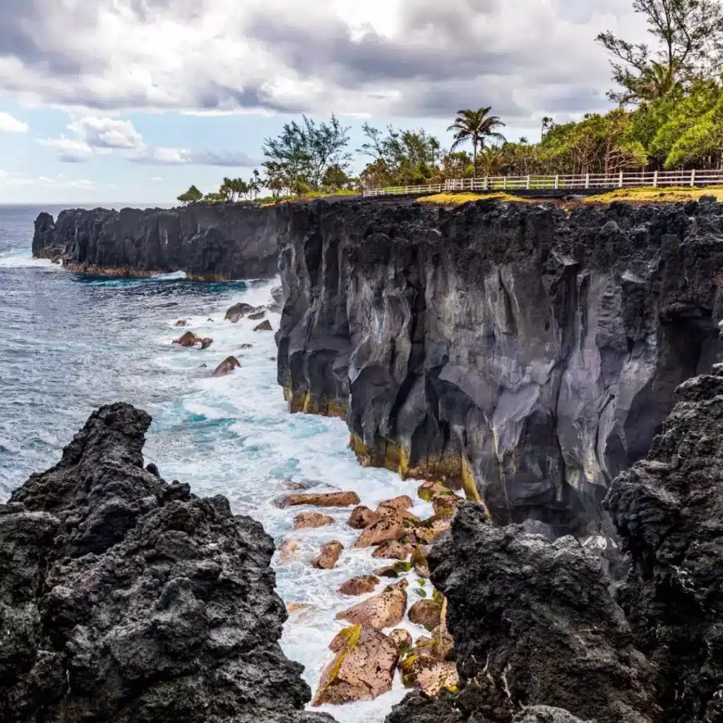 Voiture de location à Cap Méchant pour découvrir les paysages du sud de La Réunion