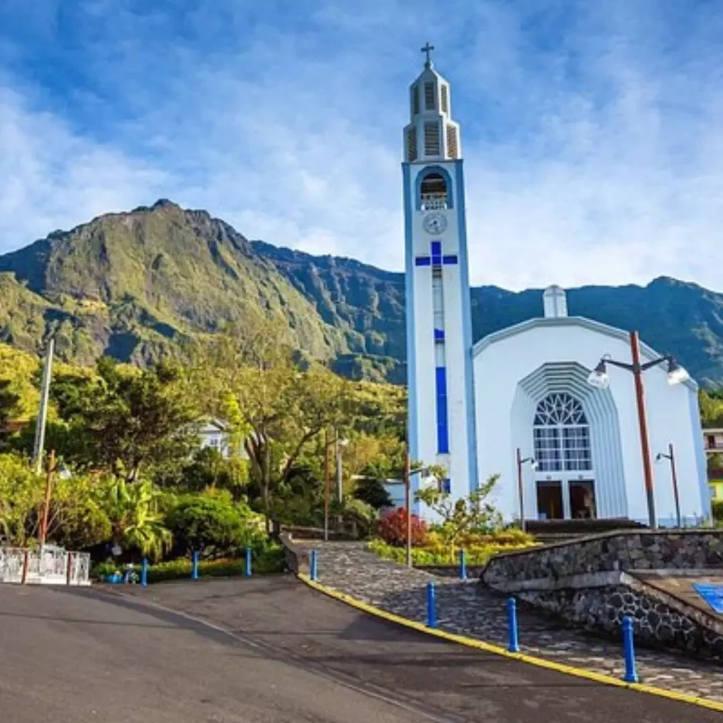 Voiture de location à Cilaos pour découvrir les montagnes de La Réunion