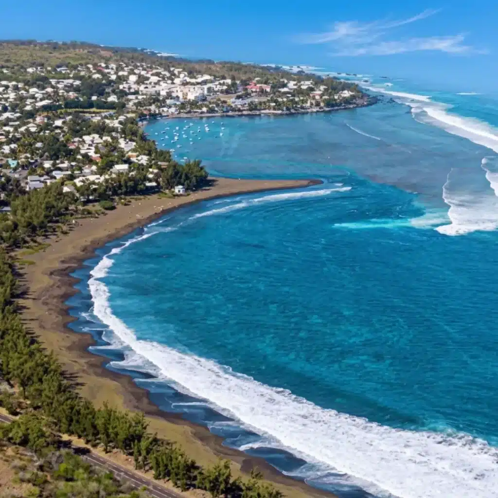 Voiture de location à l’Étang-Salé pour explorer le sud-ouest de La Réunion