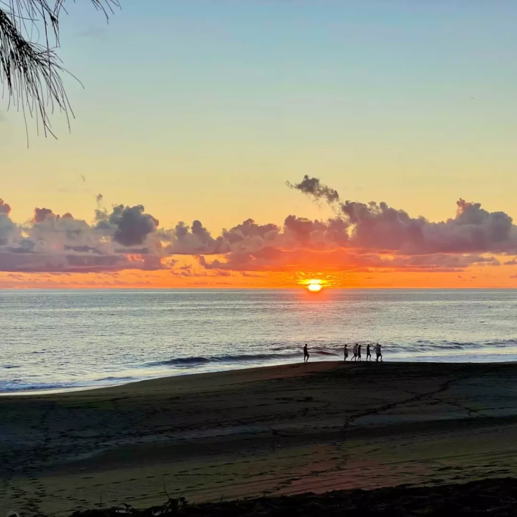 Voiture de location à l’Étang-Salé pour explorer le sud-ouest de La Réunion